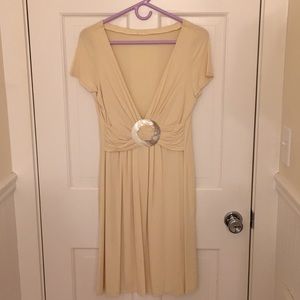 Dress with waist circle detail